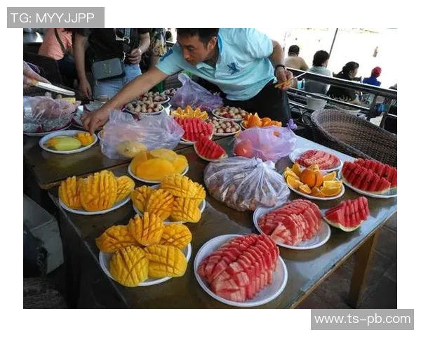 丰盛多彩:水果大餐,搭配创意,让你品尝不一样的味蕾享受 丰盛多彩:水果大餐,搭配创意,让你品尝不一样的味蕾享受