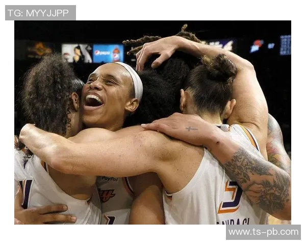 火箭队在太阳队的第四节逆转战局展现惊人韧性与团队合作精神